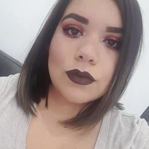 Meet your Posher, Iris